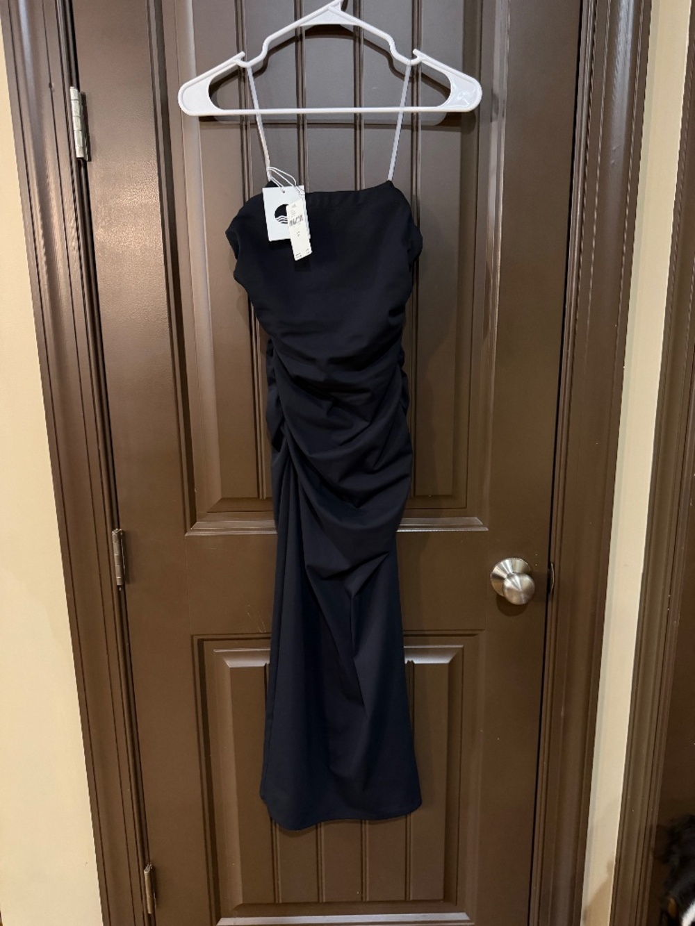 Long black Daily Practice dress-xs